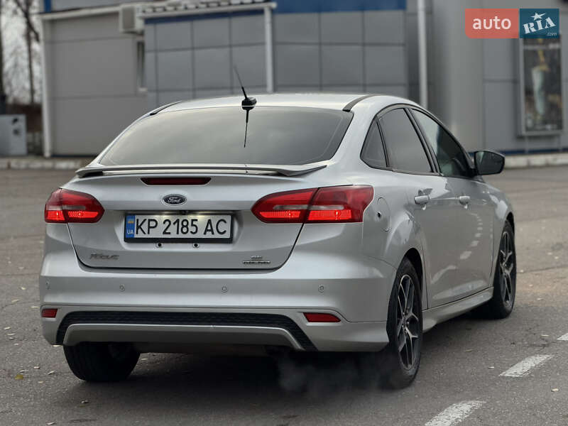 Седан Ford Focus 2015 в Запоріжжі