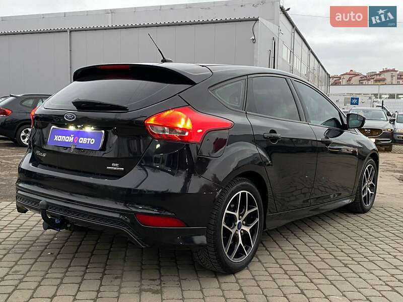 Хэтчбек Ford Focus 2015 в Львове
