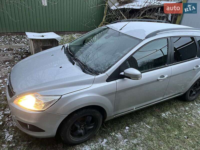 Универсал Ford Focus 2010 в Шостке