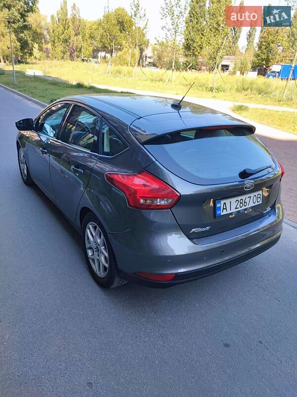 Хэтчбек Ford Focus 2015 в Чернигове