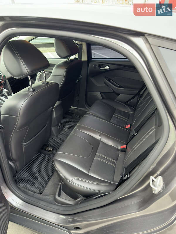 Хэтчбек Ford Focus 2013 в Киеве