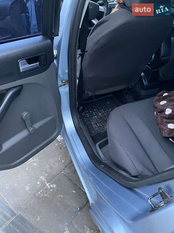 Седан Ford Focus 2006 в Дрогобыче