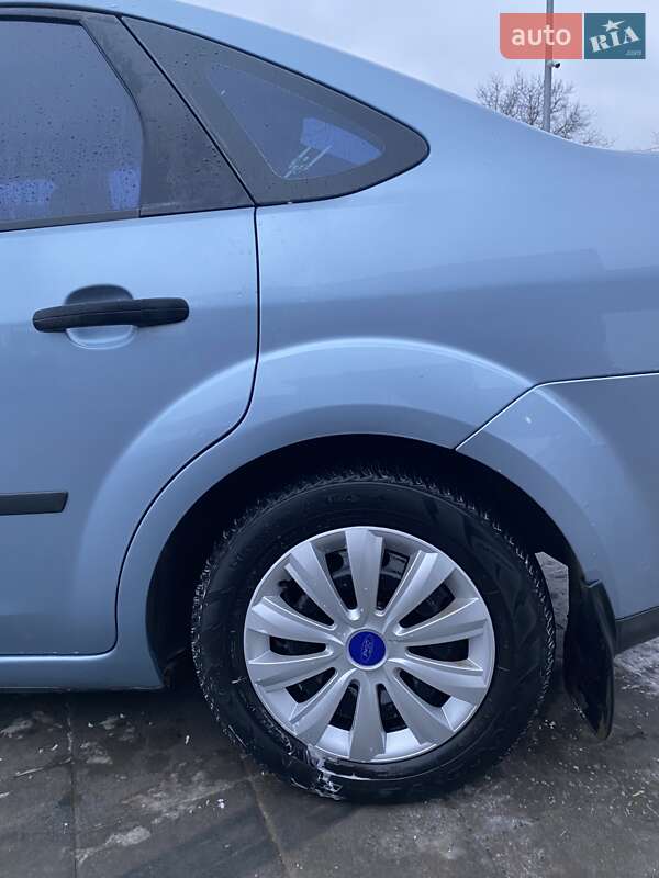 Седан Ford Focus 2006 в Дрогобыче