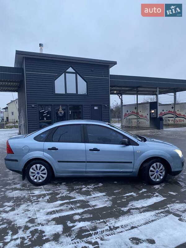 Седан Ford Focus 2006 в Дрогобыче