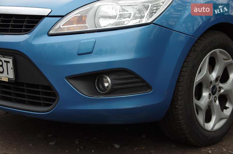 Хэтчбек Ford Focus 2010 в Ворзеле