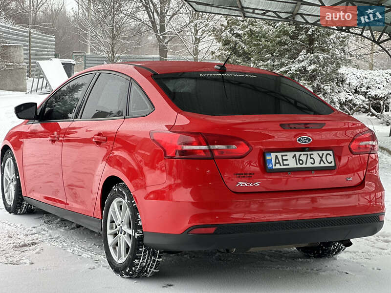 Седан Ford Focus 2015 в Дніпрі
