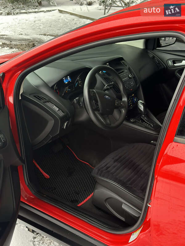 Седан Ford Focus 2015 в Дніпрі