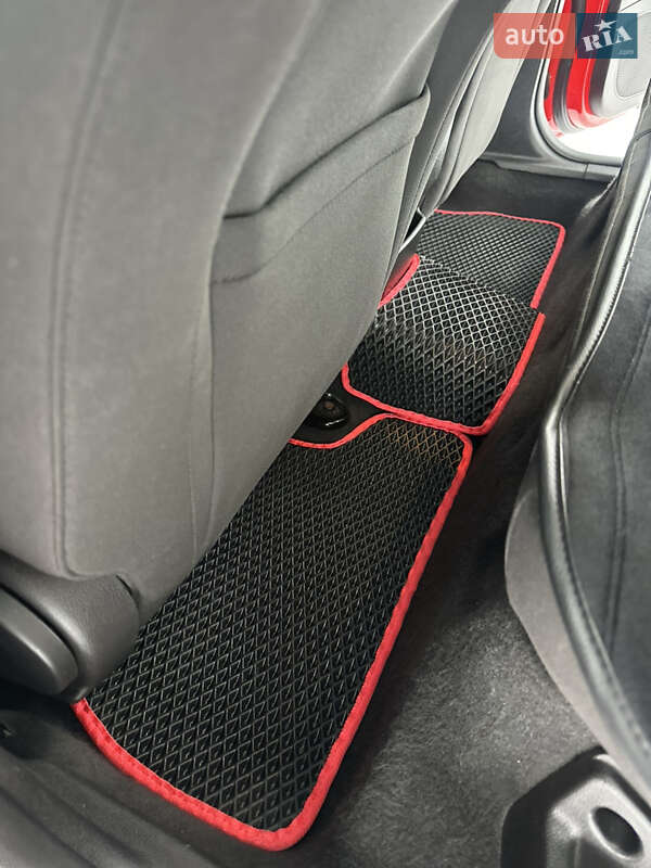 Седан Ford Focus 2015 в Дніпрі