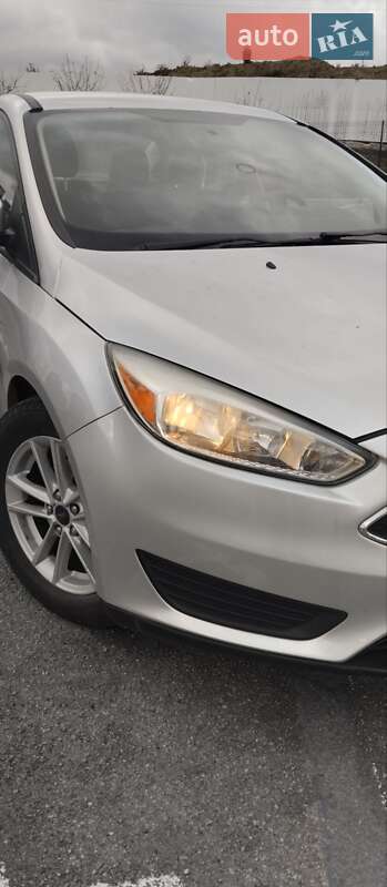 Седан Ford Focus 2017 в Ужгороді