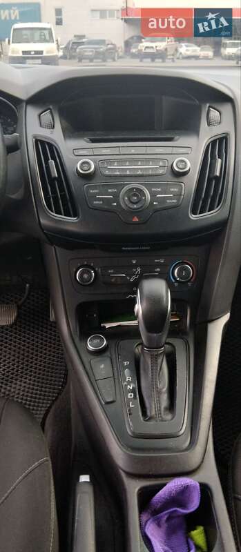 Седан Ford Focus 2017 в Ужгороді