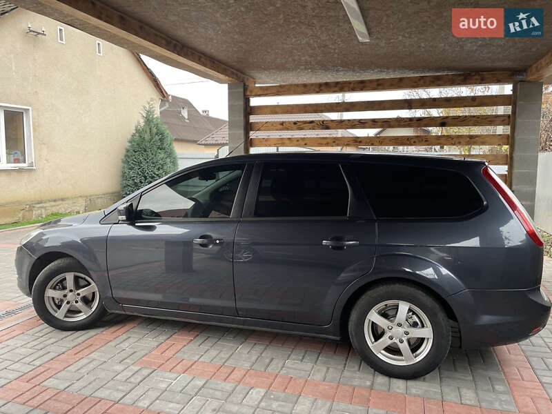 Універсал Ford Focus 2010 в Мукачевому
