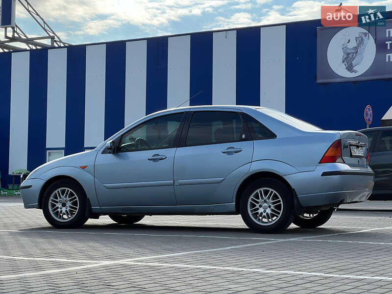 Седан Ford Focus 2004 в Золочеві