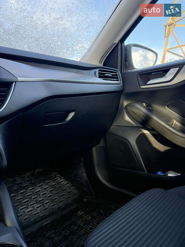 Универсал Ford Focus 2019 в Львове фото 26 Универсал Ford Focus 2019 в Львове