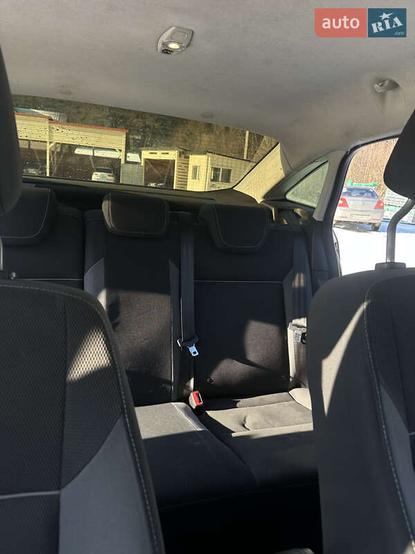 Седан Ford Focus 2011 в Міжгір'ї фото 18 Седан Ford Focus 2011 в Міжгір'ї