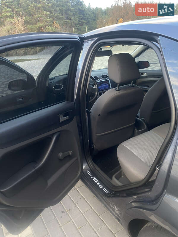 Хетчбек Ford Focus 2007 в Львові фото 5 Хетчбек Ford Focus 2007 в Львові