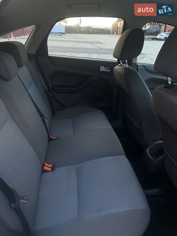 Хетчбек Ford Focus 2007 в Львові фото 9 Хетчбек Ford Focus 2007 в Львові