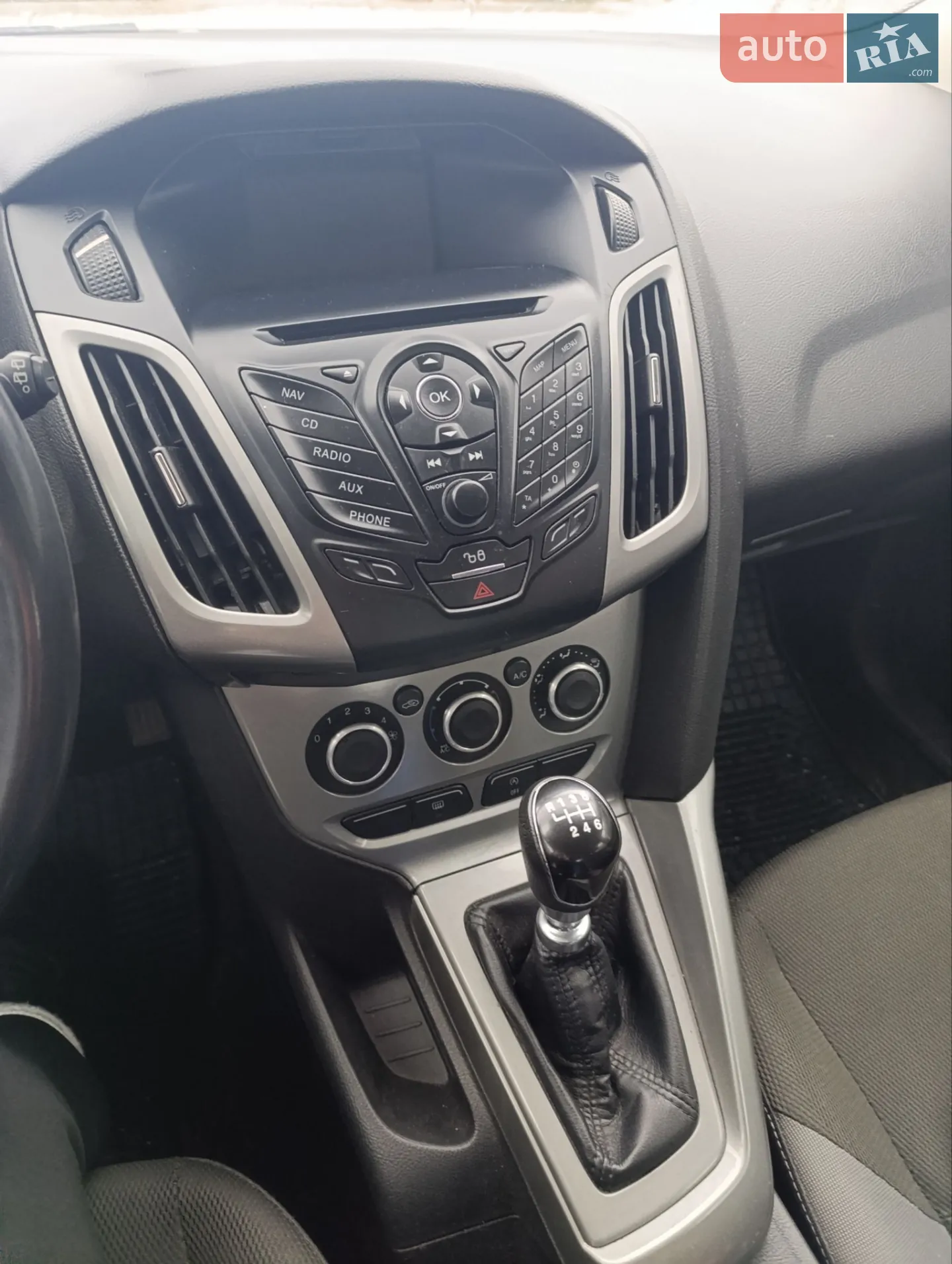 Ford Focus 2011 VIN WF0LXXGCBLBP28147 фото оголошення 2 з 23