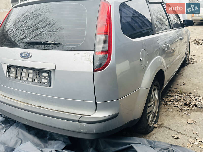 Універсал Ford Focus 2005 в Кам'янському фото 2 Універсал Ford Focus 2005 в Кам'янському