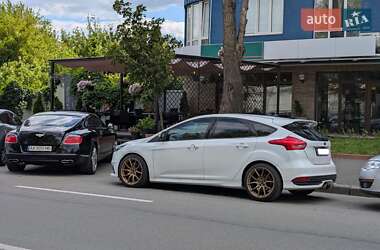 Хетчбек Ford Focus 2016 в Києві
