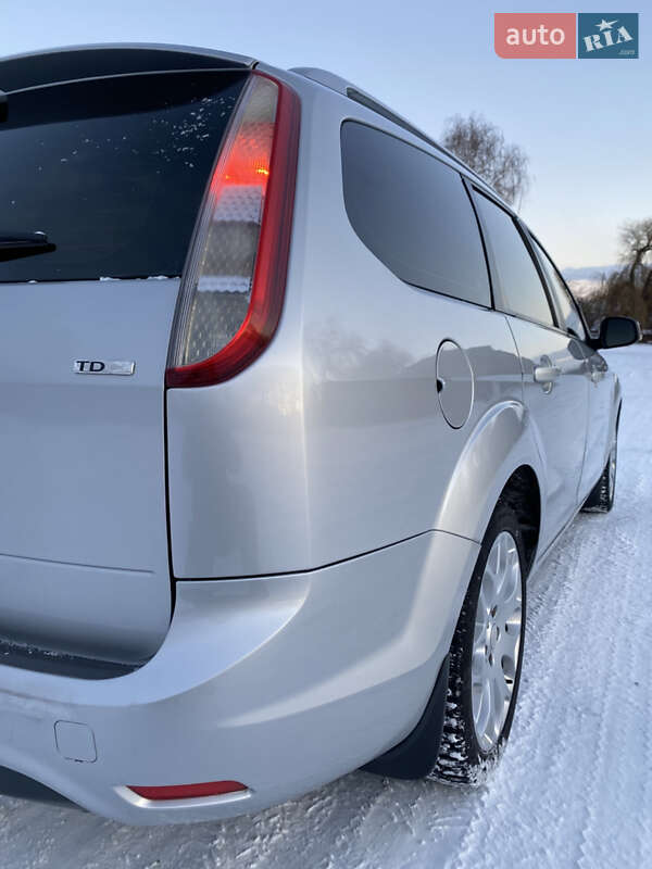 Универсал Ford Focus 2009 в Голованевске