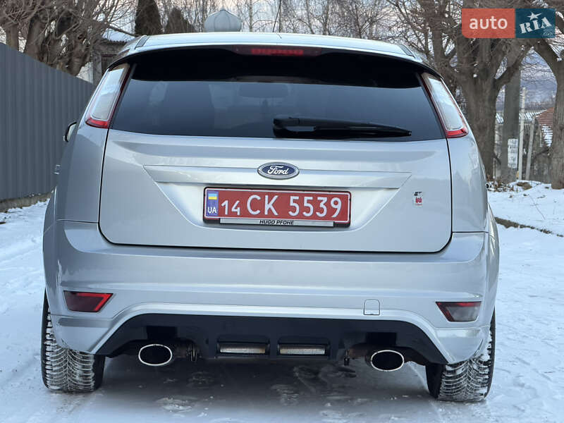 Хетчбек Ford Focus 2010 в Чернівцях