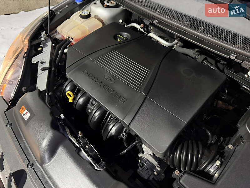 Хетчбек Ford Focus 2010 в Чернівцях