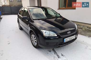 Хэтчбек Ford Focus 2005 в Мукачево