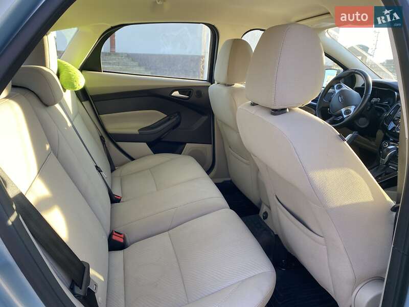 Хэтчбек Ford Focus 2013 в Львове
