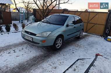 Хэтчбек Ford Focus 1999 в Мироновке