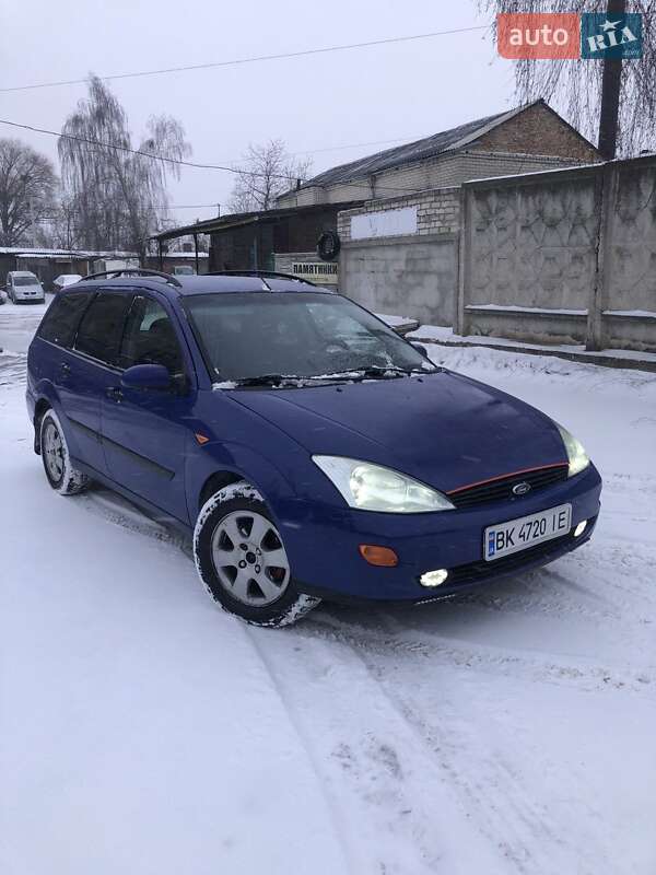 Ford Focus 2000