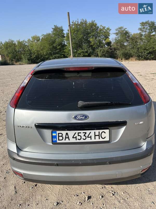 Хэтчбек Ford Focus 2004 в Кропивницком