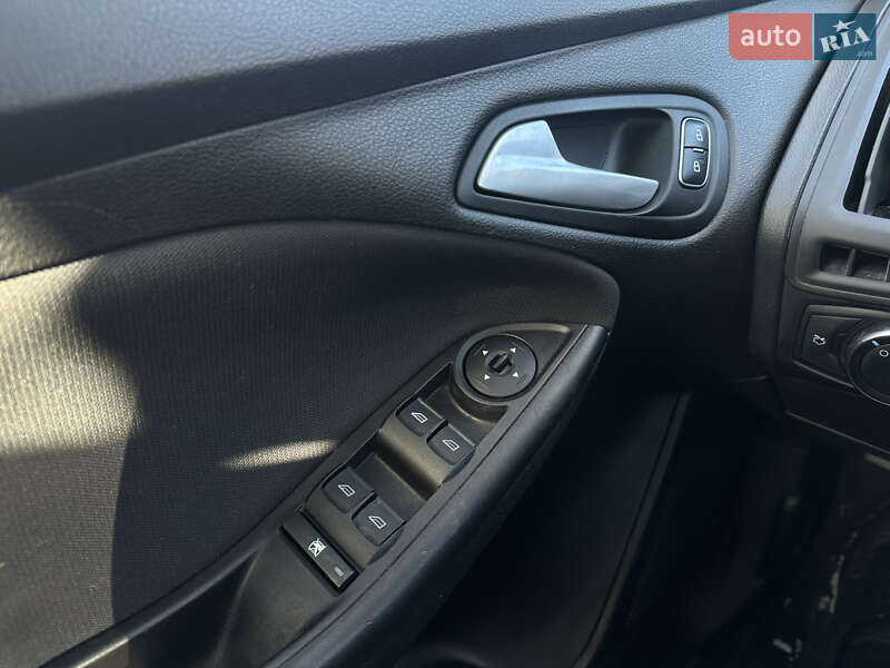 Седан Ford Focus 2018 в Львове