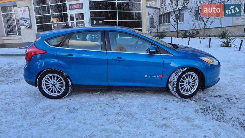 Хэтчбек Ford Focus 2014 в Ровно