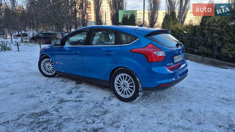 Хэтчбек Ford Focus 2014 в Ровно