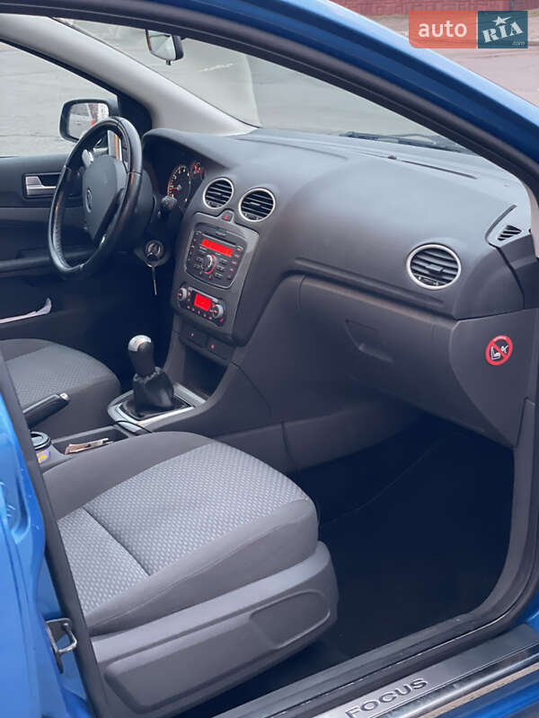 Хэтчбек Ford Focus 2007 в Владимире