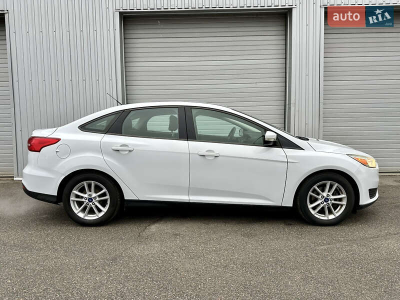 Седан Ford Focus 2017 в Киеве
