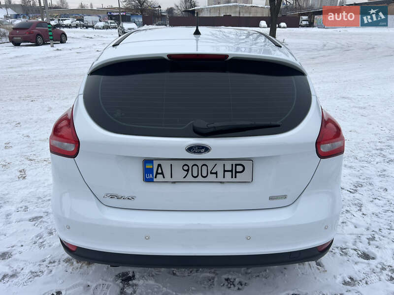 Хэтчбек Ford Focus 2015 в Киеве