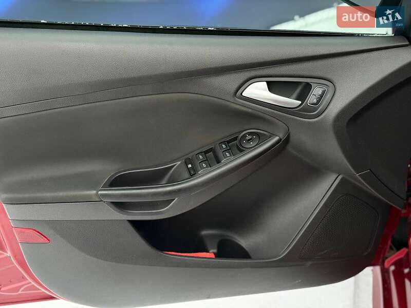 Седан Ford Focus 2015 в Запоріжжі фото 8 Седан Ford Focus 2015 в Запоріжжі