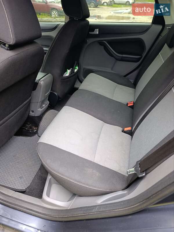 Седан Ford Focus 2010 в Киеве