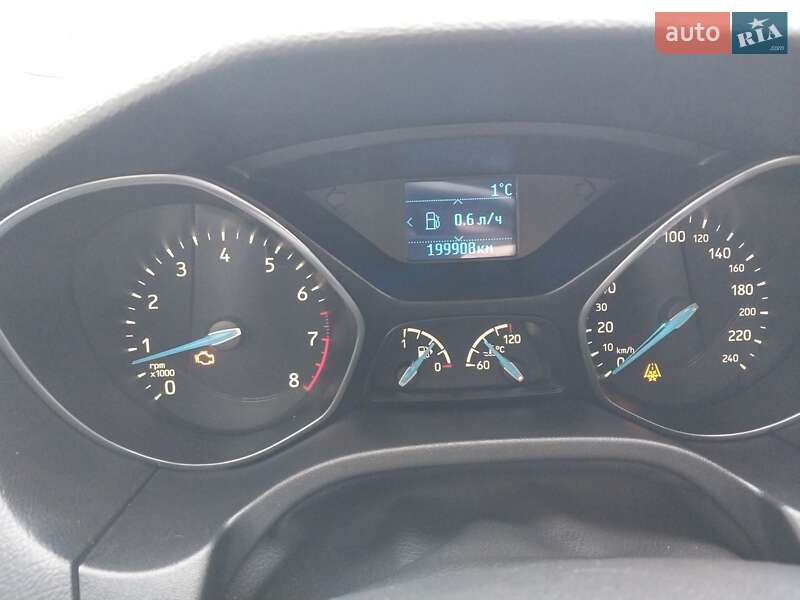 Седан Ford Focus 2015 в Днепре