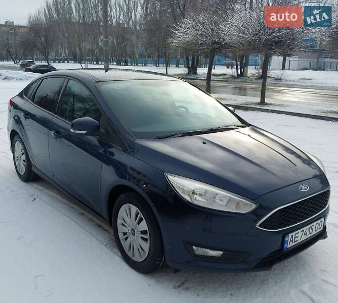 Седан Ford Focus 2015 в Днепре