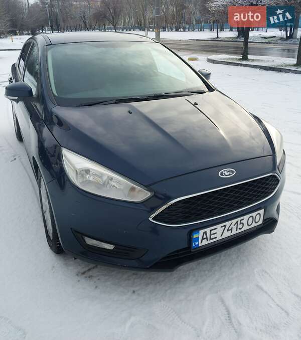Седан Ford Focus 2015 в Днепре