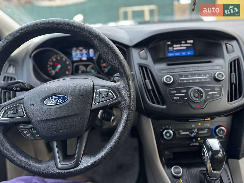 Седан Ford Focus 2015 в Новомосковске фото 7 Седан Ford Focus 2015 в Новомосковске