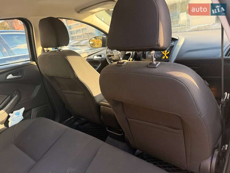 Седан Ford Focus 2015 в Львове фото 6 Седан Ford Focus 2015 в Львове