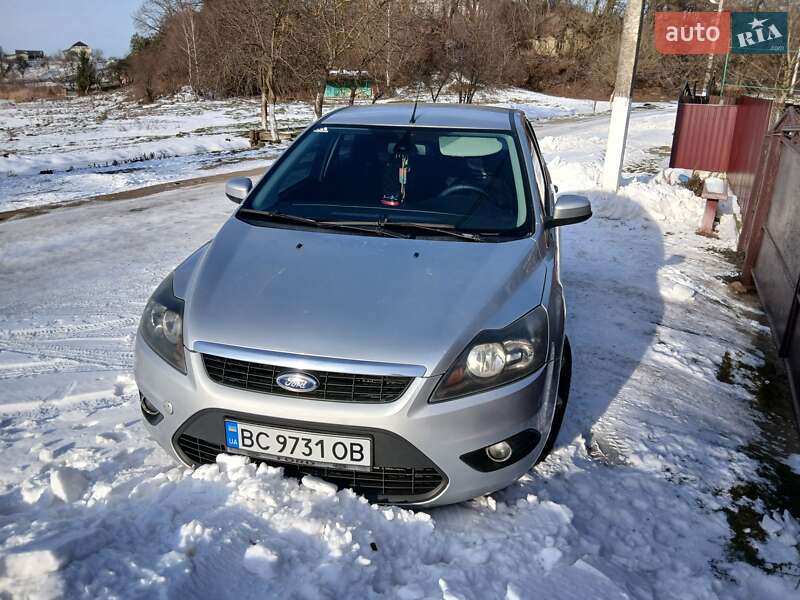 Хэтчбек Ford Focus 2010 в Николаеве