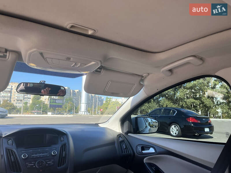 Седан Ford Focus 2015 в Киеве