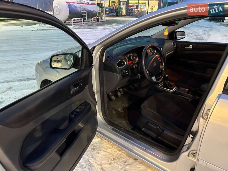 Хетчбек Ford Focus 2007 в Кам'янському