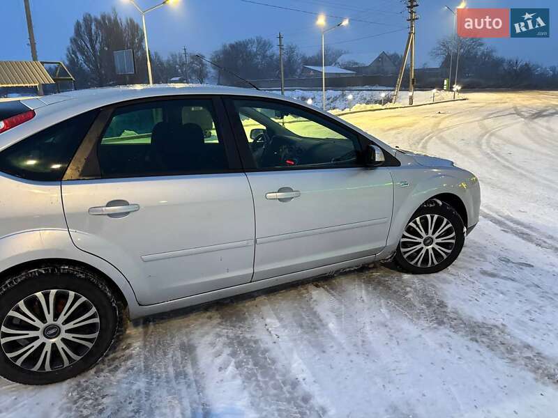 Хетчбек Ford Focus 2007 в Кам'янському