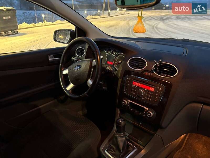 Хетчбек Ford Focus 2007 в Кам'янському