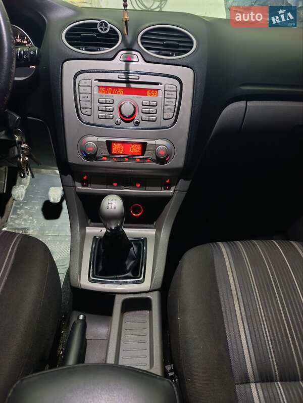 Універсал Ford Focus 2008 в Золочеві